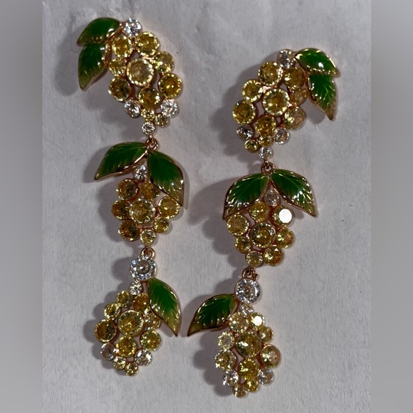 Bomb Party Market Fresh Grapes Dangle Earrings - Picture 5 of 11